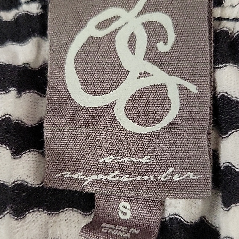 One September Anthroplogie Elegant Black and White Striped Blouse - Picture 7 of 7